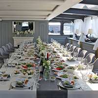 Единый стол на Теплоходе Гранд Вояж