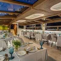 Ночной банкет на теплоходе Миконос