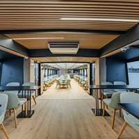 Носовая часть теплохода Москва 183