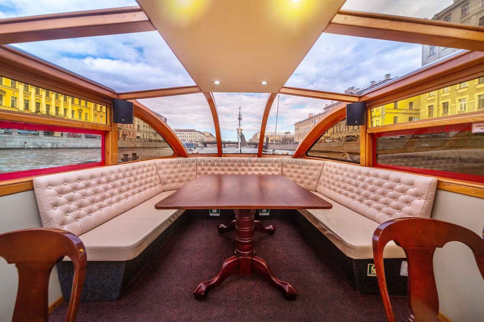 Теплоход Олимпия.