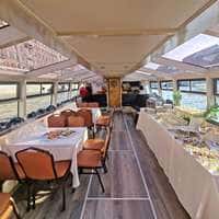 Фуршет на теплоходе Сардиния