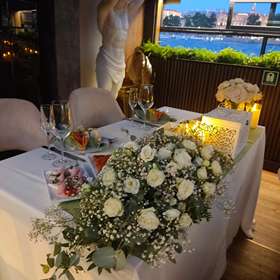 Свадебный президиум на теплоходе История