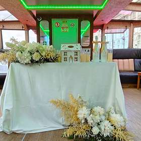 Свадебный президиум на теплоходе История